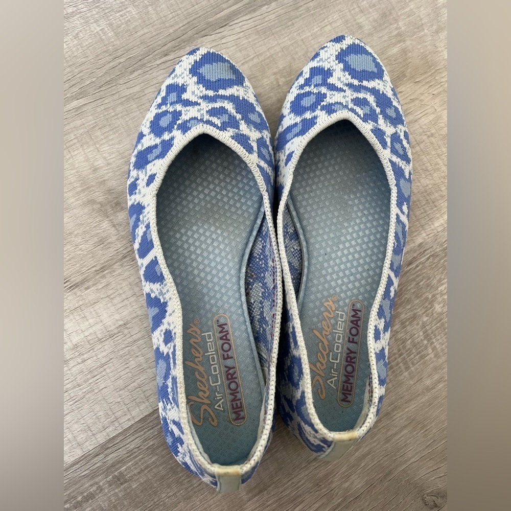 Skechers Womens Sz 5 Leopard Print Washable Knit Slip On Cleo Claw-Some Blue - Picture 3 of 13